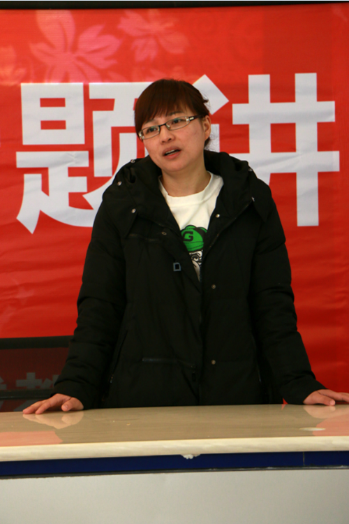 招聘單位對(duì)公司和崗位進(jìn)行講解