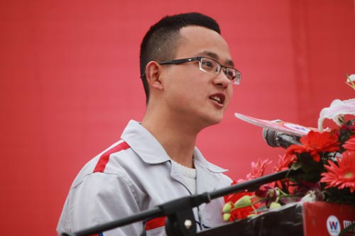 獲獎學(xué)生代表柳秋健發(fā)言